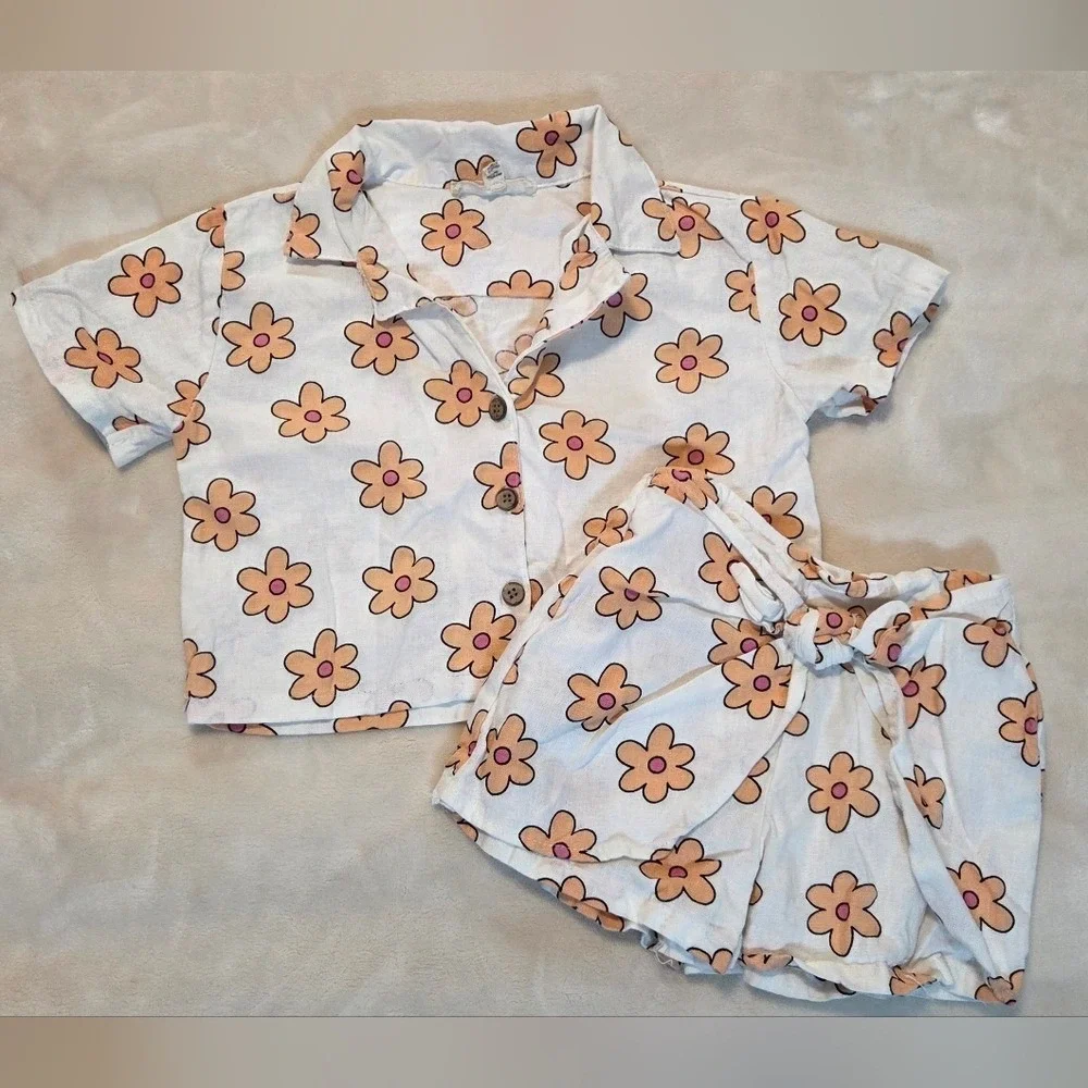 4T Spring Floral Linen Blend Two Piece Top &‎ Shorts Set